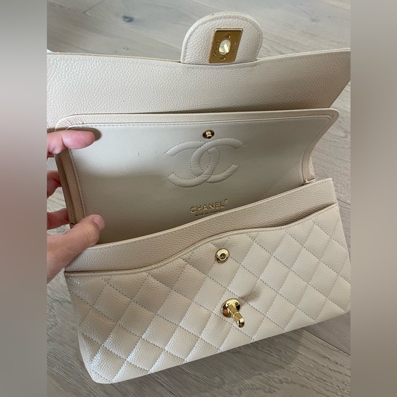 Chanel classic small flap - Picture 7 of 11